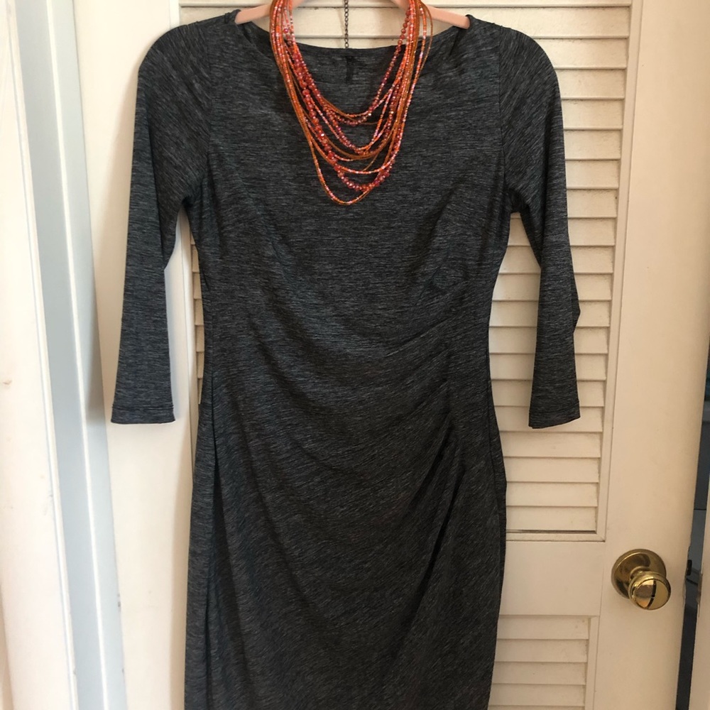 ☘️☘️3/4 sleeve fitted sheath dress☘️☘️